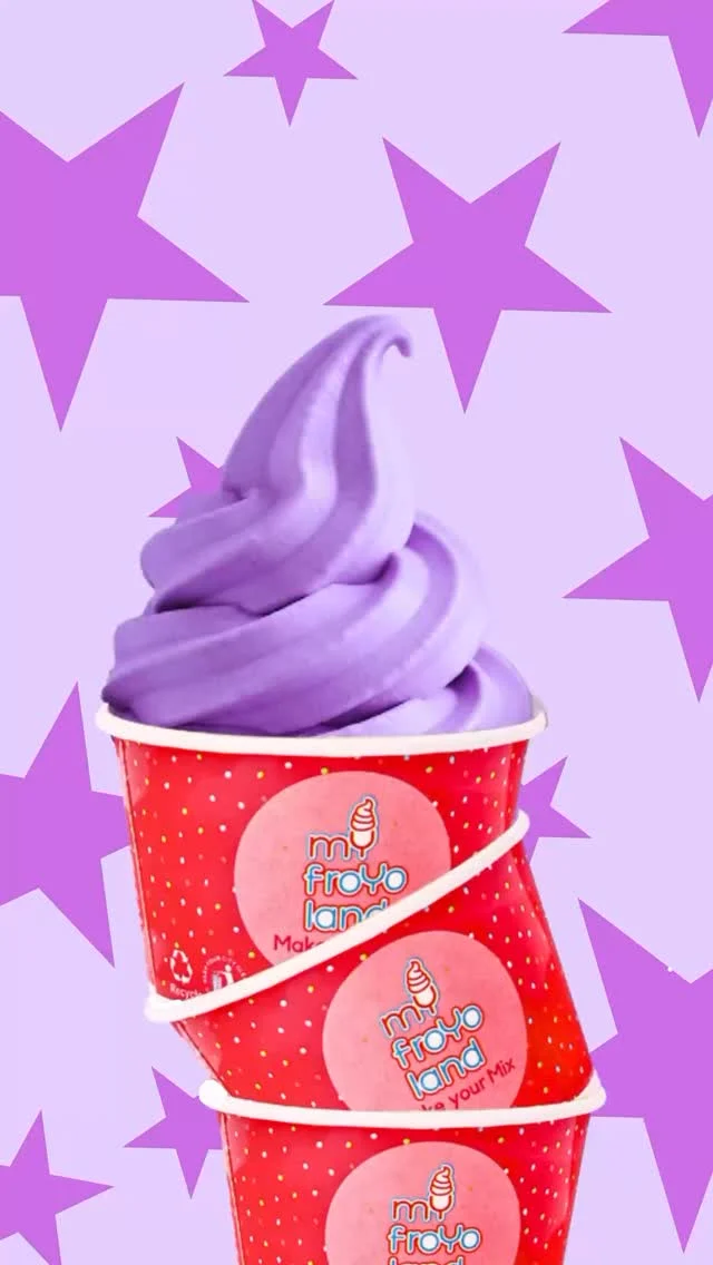 When blueberries go abroad and come back cooler — you get our American Blueberry froyo🫐😋
.
.
.
#myfroyoland #frozenyogurt #froyo #blueberry #america #healthydessert #dessert #dessertlover #trendingreels #trending #explorepage